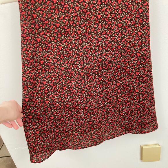 Uniqlo Womens XS Black & Red Ditsy Floral Midi Dress Fairy Grunge Whimsigoth - Picture 7 of 9